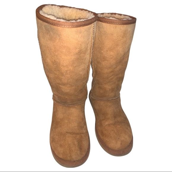 UGG Boots Warm Cozy Athleisure Wear Comfy Boots - Picture 1 of 13